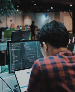 Un nuevo modelo de IA llega para competir con OpenAI