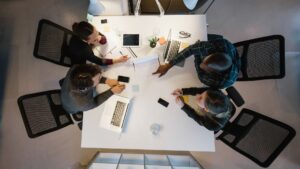 Los CEO españoles mantienen el optimismo pese a la incertidumbre global