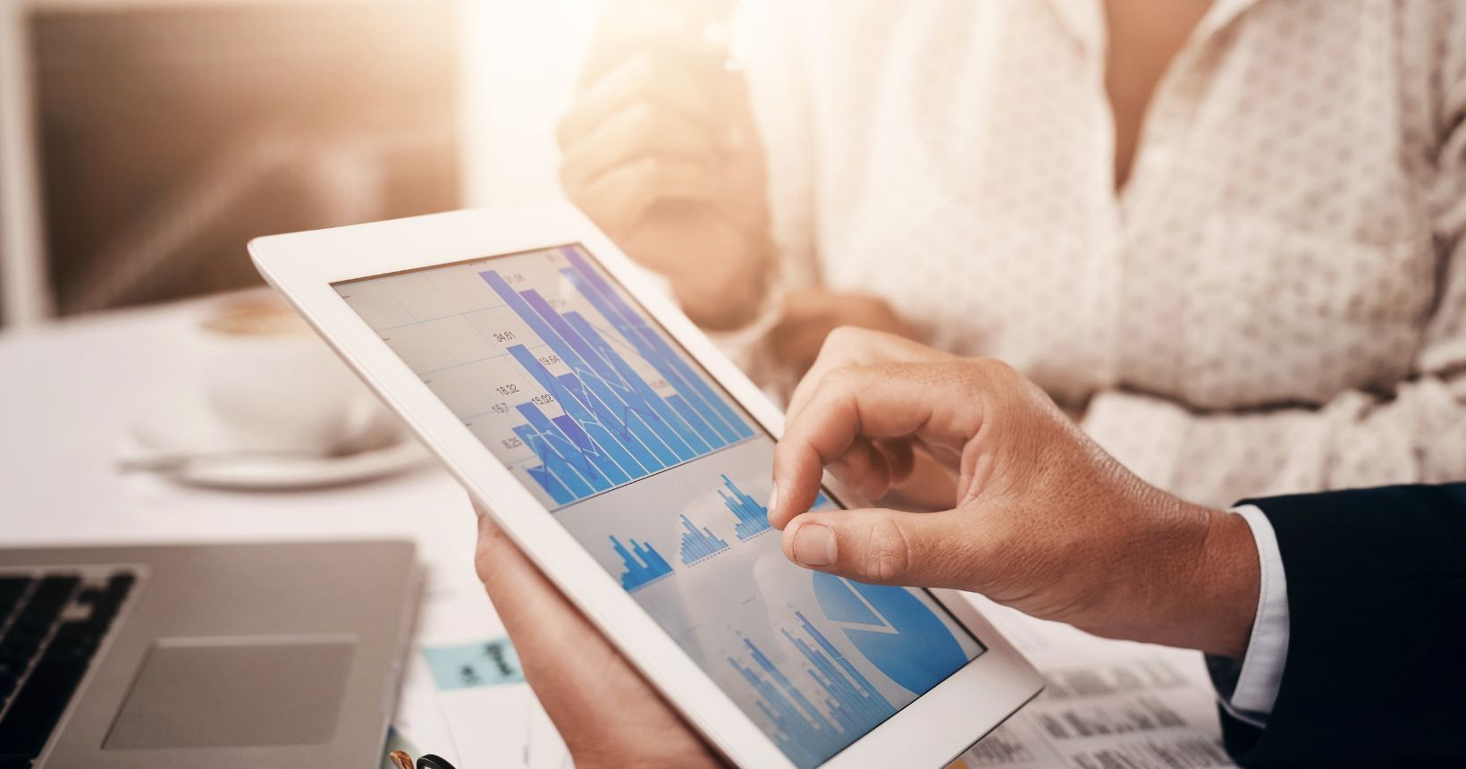 ERP con IA integrada para mejorar la gestión financiera de las pymes