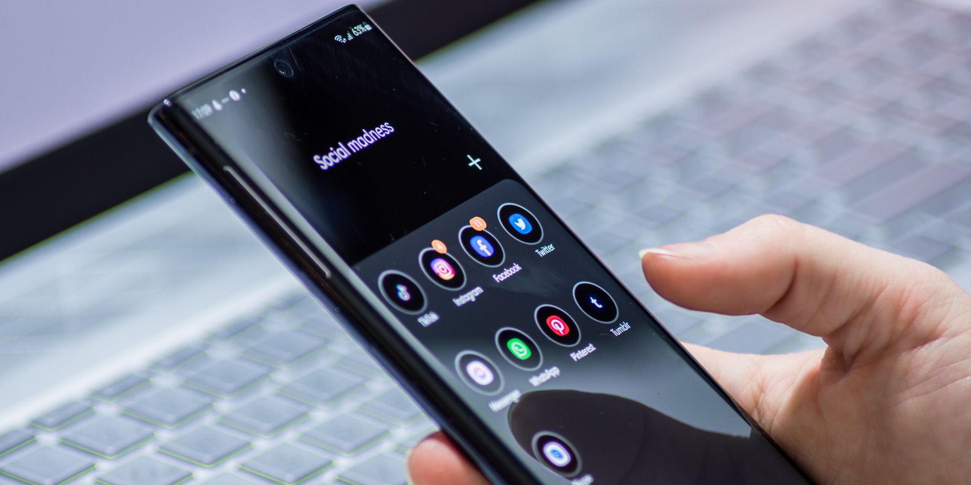 “Modo silencio”: más del 60% de los trabajadores empieza 2026 con el móvil en silencio