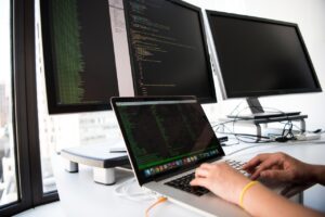 Un 25% de las empresas no encuentran profesional cualificado en TIC